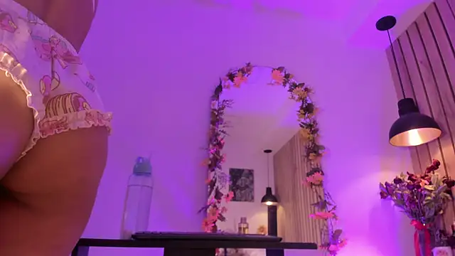 sofiesoft online show from September 30, 1:39 pm