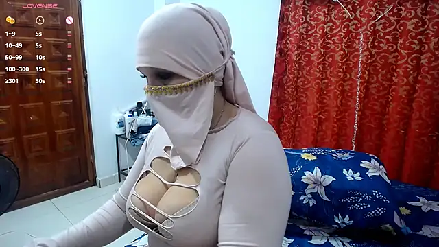 Uzziah Sabag online show from February 11, 2:15 am