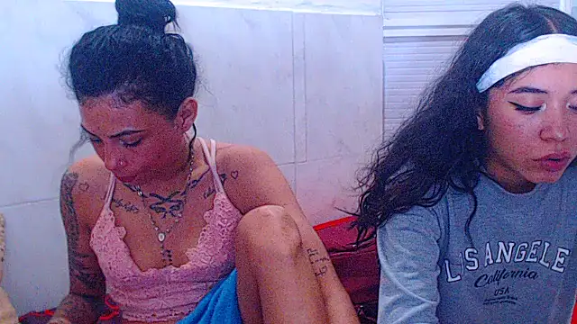 Triogirlhorny  online show from July 12, 2:23 am