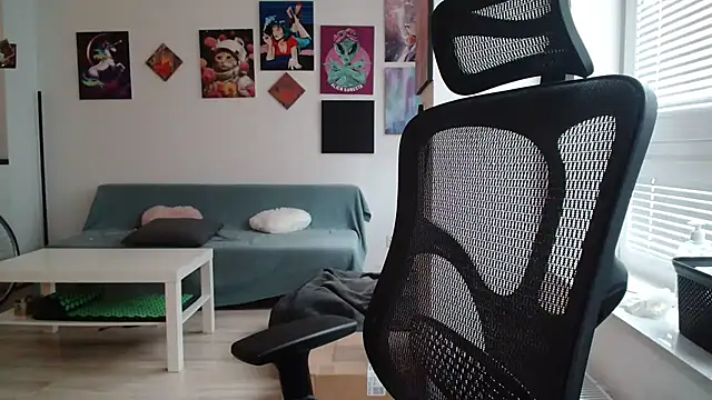 divine eve online show from November 3, 4:11 pm