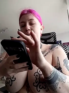 divine eve online show from October 8, 9:24 am