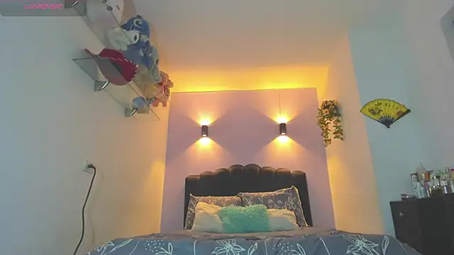 Sofia Clauss  online show from May 29, 4:10 am