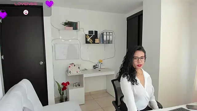 susana monroy online show from April 23, 7:05 pm