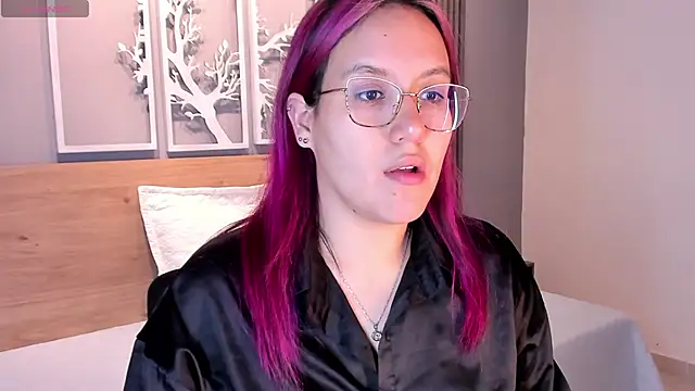 sweet--emily online show from December 14, 2:50 am