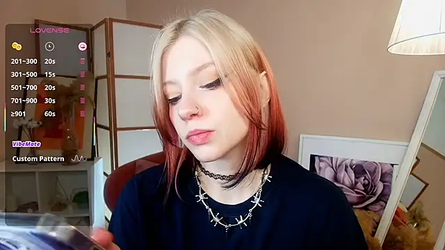 arielabradberry online show from December 4, 1:13 pm