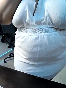 Selina 6 online show from October 5, 1:32 am