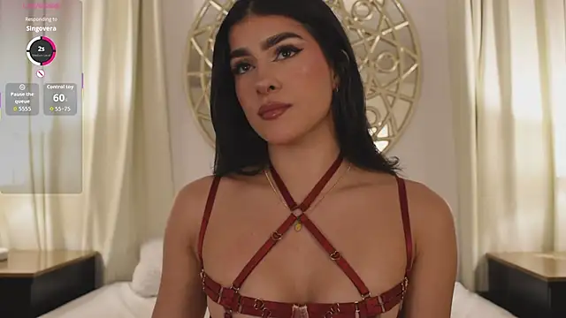 Antonellaparis  online show from December 18, 3:11 am