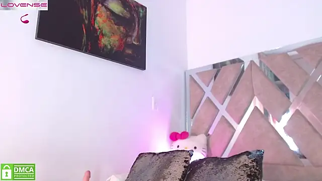 LauryMoons online show from February 3, 12:54 am