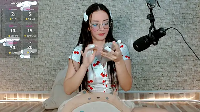 emma unu online show from April 16, 3:18 am