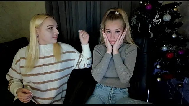  NigoNika online show from December 5, 3:02 pm