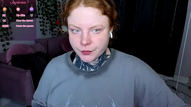 Cassie xKiss online show from March 26, 8:32 pm