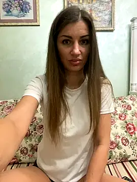 Lanaa19 online show from October 9, 9:52 pm