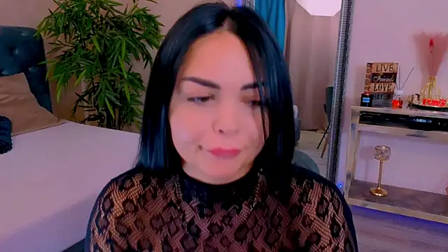 MichelleReys online show from October 22, 7:30 pm