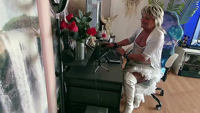 Anjela30 online show from March 22, 12:55 pm