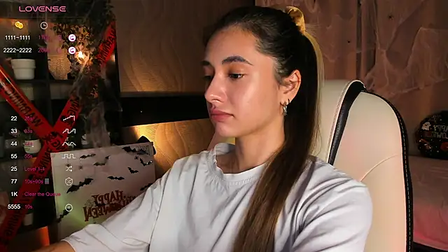 DarlaLike online show from November 3, 4:05 am