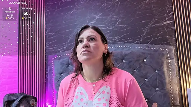 charlotte  G online show from November 30, 10:30 am