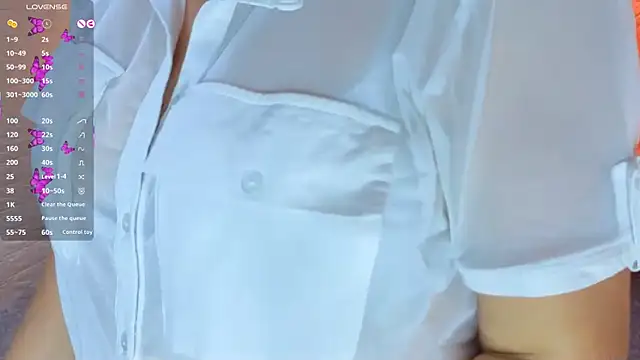 charlotte  G online show from October 8, 1:04 pm