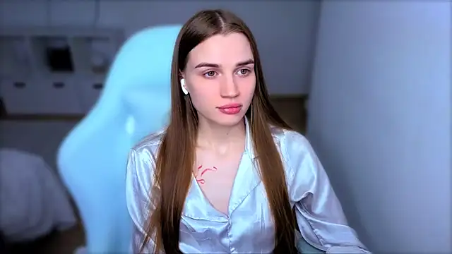 StellaLawless online show from September 21, 10:30 pm