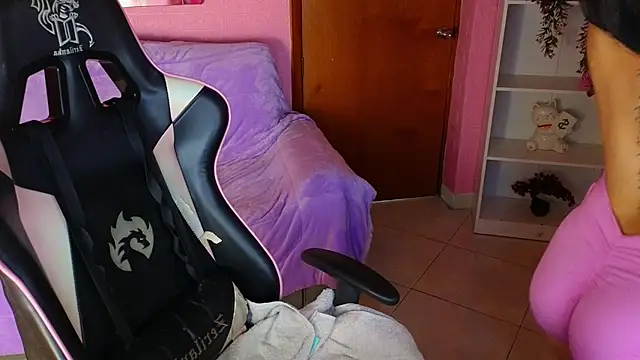 keity moon online show from June 20, 6:44 pm
