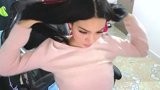 keity moon online show from January 15, 10:05 pm