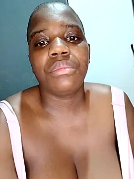 Bigchoccojugsxx online show from February 26, 11:26 pm