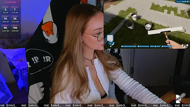 Emili1- online show from December 17, 4:33 pm