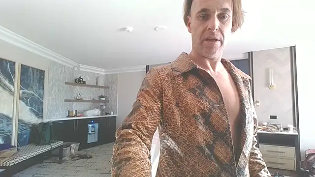 slutnectar online show from March 2, 4:25 pm