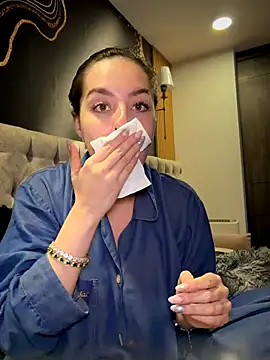 Alirawrz online show from September 27, 7:32 pm