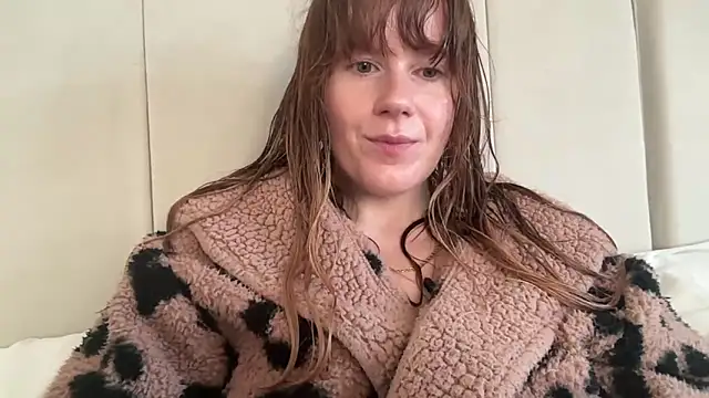 redheadrosie69 online show from November 10, 10:21 am