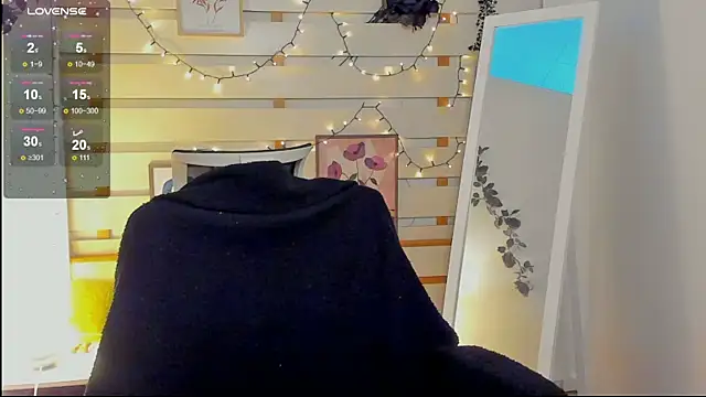 Josephine Kiss online show from February 4, 1:47 pm