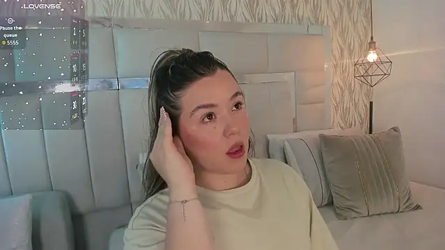 1m dalhia online show from February 10, 8:34 pm