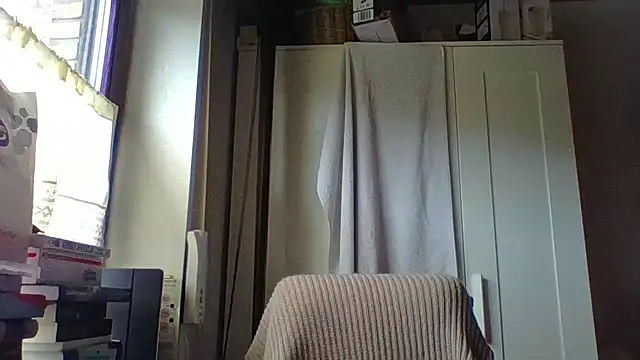  squirty cum lady  online show from March 26, 1:24 pm