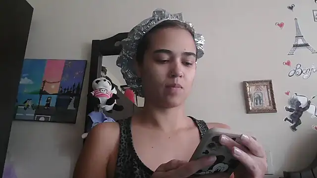 trianabell online show from March 13, 4:41 pm