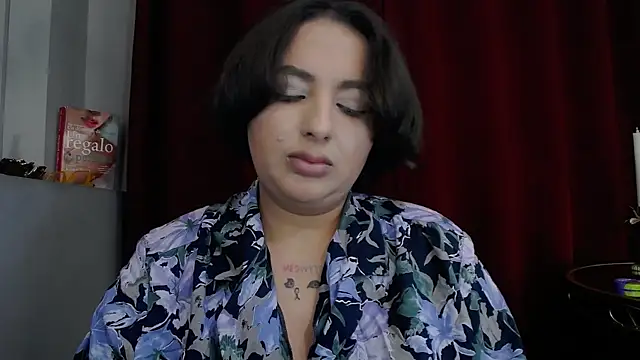 BustyAllyy online show from December 3, 6:43 pm