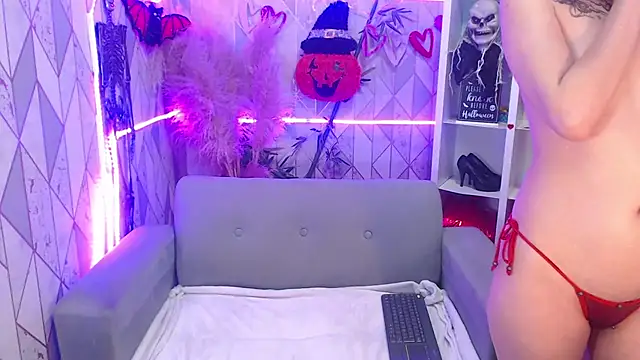 charlottemoonxz online show from October 21, 5:50 pm