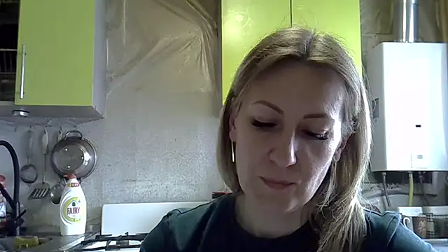 AshleyXHoney online show from March 27, 8:37 am