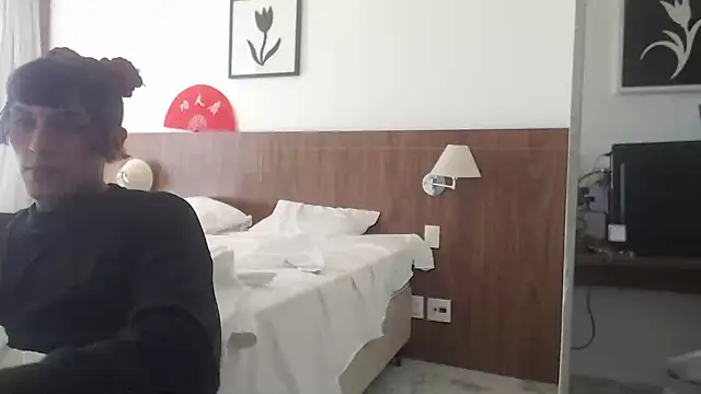 charlotbelucci  online show from September 27, 12:45 pm