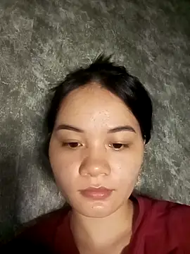 Ngoc-Trinh online show from March 21, 6:13 pm