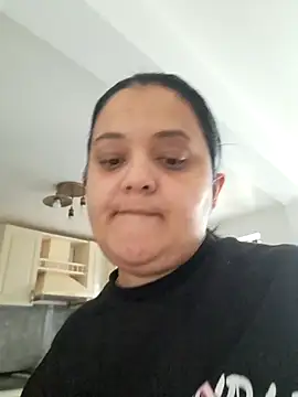 sarahhh1987 online show from March 2, 8:43 am