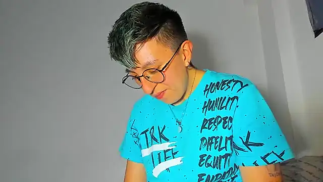 Sexyboy 666 online show from December 17, 2:06 am