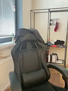 meanexx online show from February 26, 8:02 am