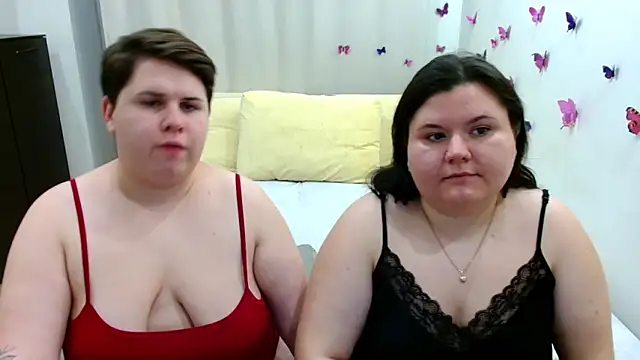 BeckyAndHellen online show from October 3, 8:25 pm