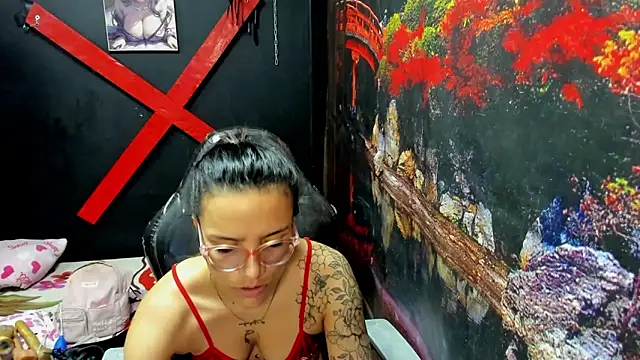 Yaumiko online show from December 16, 1:50 pm