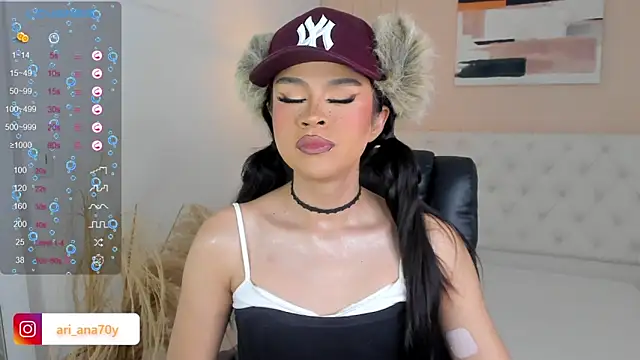 LOISE-XX online show from April 15, 5:52 am