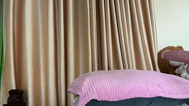 SexyAudreyFuck online show from October 29, 12:04 am