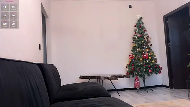 Chaptertoo online show from December 3, 5:37 pm