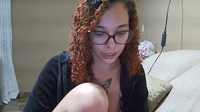 dominamoon  online show from November 7, 1:11 am