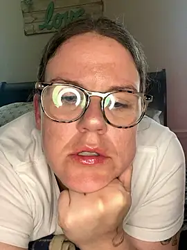 velvetta  online show from January 10, 6:01 pm