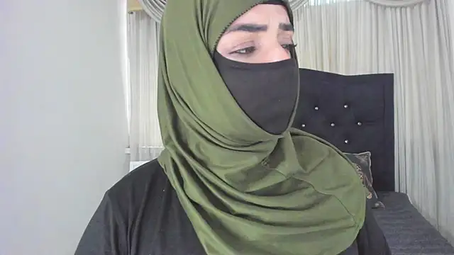 Uzra hayed online show from February 26, 8:30 pm