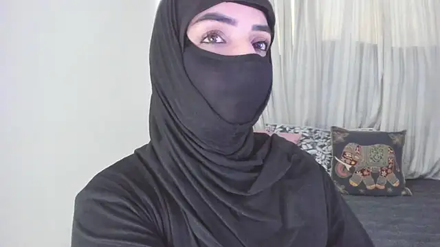 Uzra hayed online show from March 31, 3:12 pm